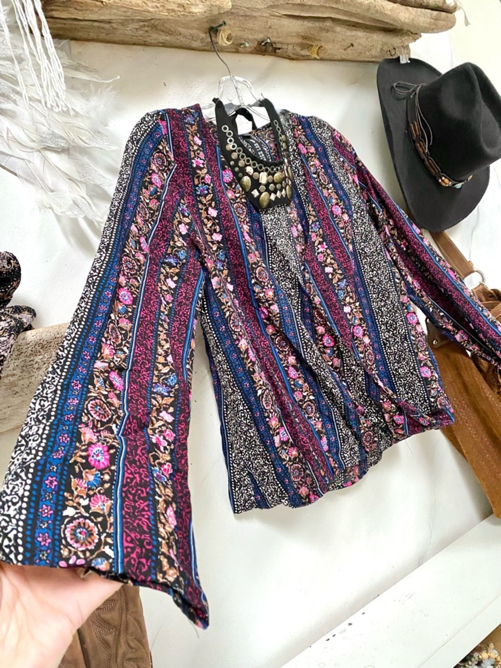 Southwestern boho floral blouse w prairie country vibe
